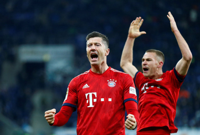 土耳其绝地反击里昂，莱万关键制胜