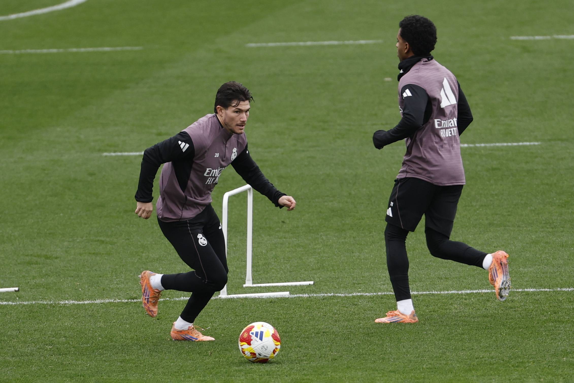 皇家马德里主帅为球队备战下场比赛