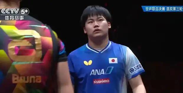 印度队鏖战日本队，黄鸭组合点燃赛场