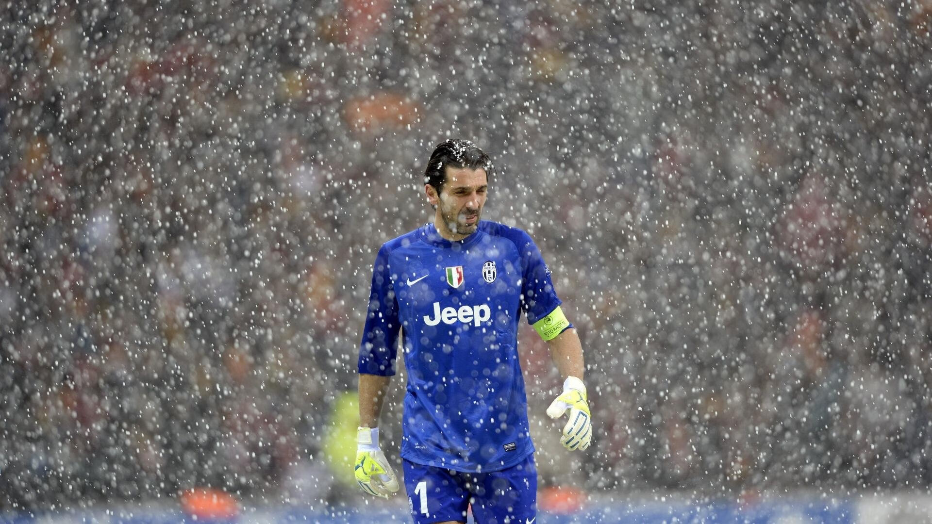 蓝桥绝响，恩佐压哨一击，切尔西险胜爱尔兰书写欧冠新章